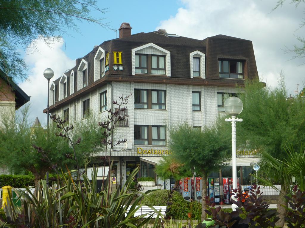 Hotel Ezeiza Сан-Себастьян Экстерьер фото